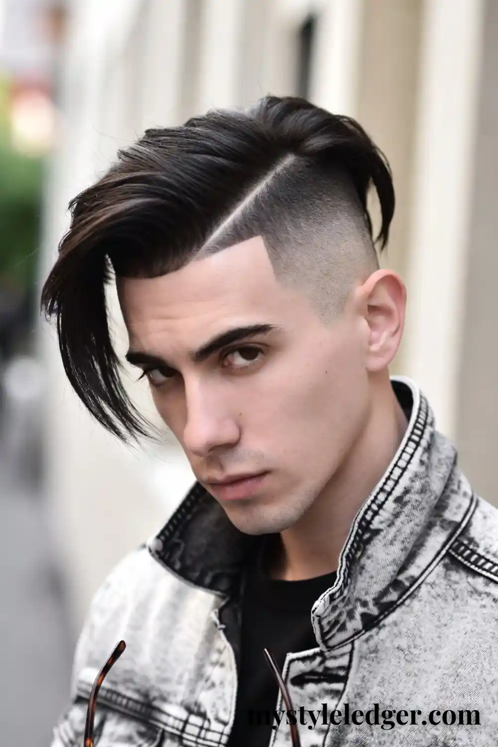 deep side part statement